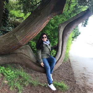 Meet your Posher, Mirna